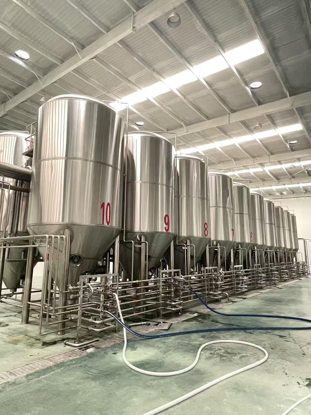 大型精酿啤酒设备制作工厂 30吨啤酒设备