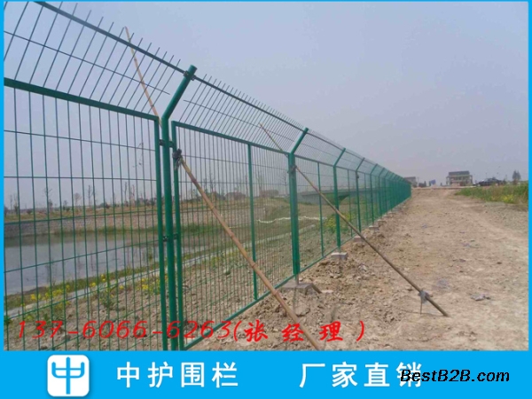 韶关水库菱形网围栏 热镀锌铁丝网 公路侧护栏网