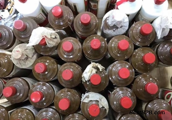 回收70年代茅台酒瓶 70年代茅台酒酒瓶回收价格表