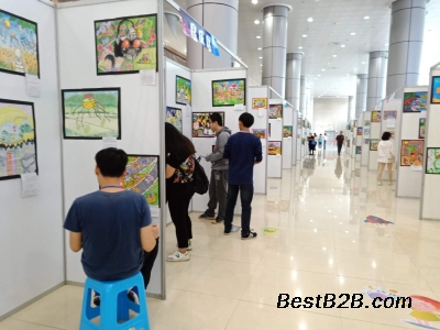 广西字画展板搭建专家,南宁自有画展展板物料工厂