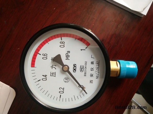 普通压力表Y-100压力表、1.6级 100mm